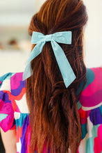 Load image into Gallery viewer, Baby Blue Velvet Barrette Clip Bow
