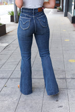 Load image into Gallery viewer, Judy Blue Dark Wash High Rise Flare Back Pocket Detail Jeans
