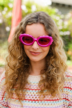 Load image into Gallery viewer, Fuchsia Oval Cat Eye Scalloped Sunglasses
